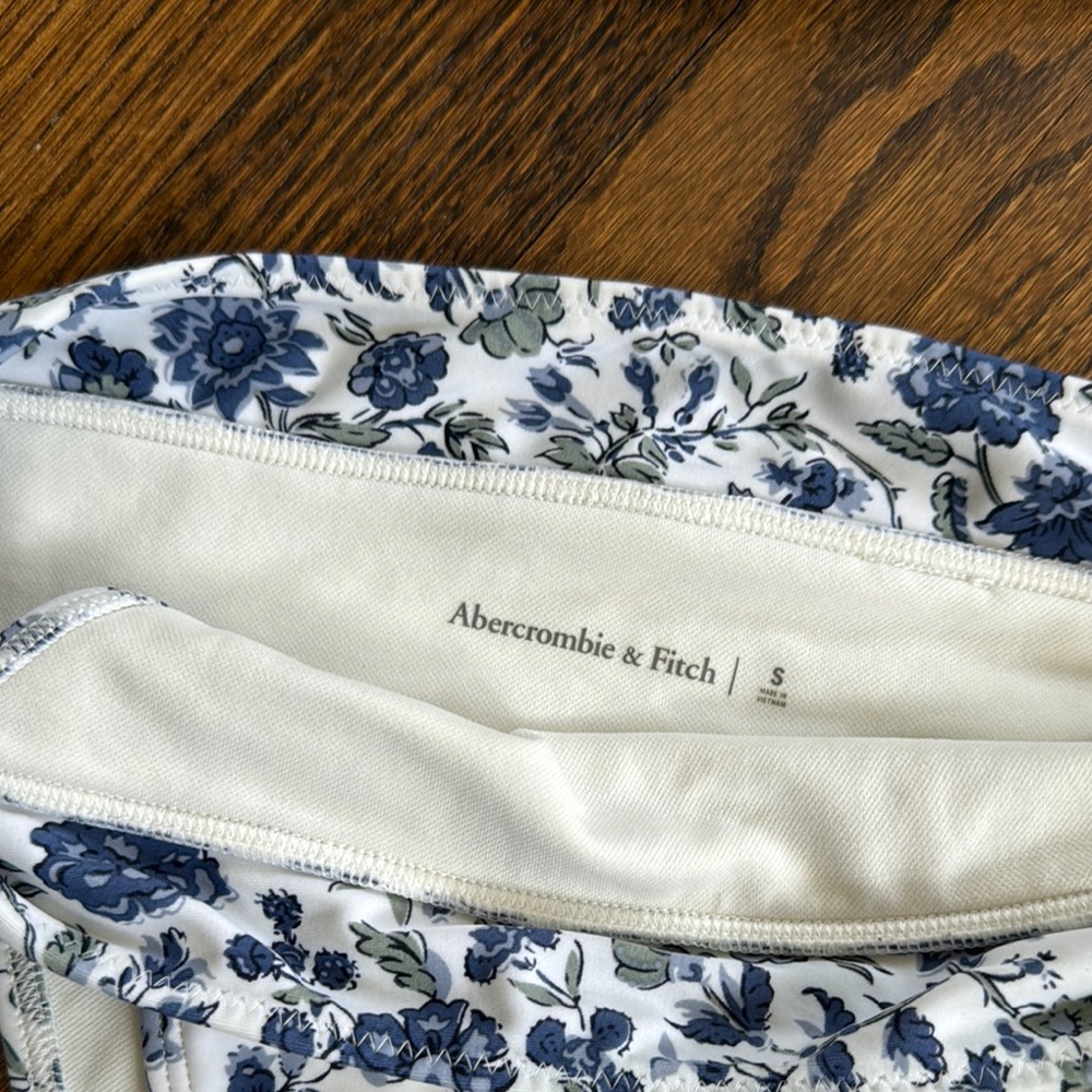 Abercrombie & Fitch Blue Floral Bikini - Picture 2 of 9
